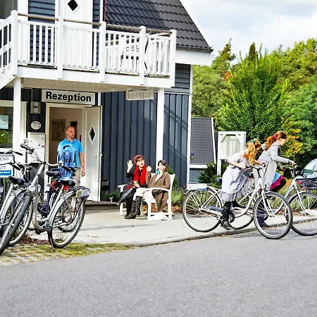 Holiday Schlosspark Bad Saarow-4 *